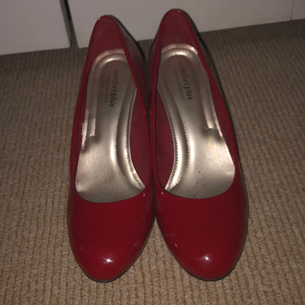 Red Comfortable Heels - Picture 2 of 3